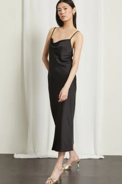 Abito con scollo drappeggiato - Nero