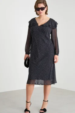 Abito in georgette con doppio volant - Nero