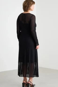 Abito in maglia a coste plissé - Nero