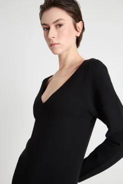 Abito in maglia con scollo a V - Nero
