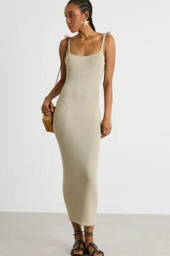 Abito lungo con spille a fiore - Beige