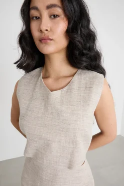 Abito smanicato con cut-out - Beige