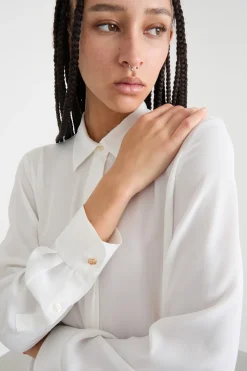 Blusa con applicazione a fiore - Bianco