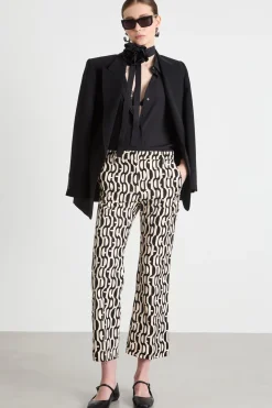 Blusa con applicazione a fiore - Nero