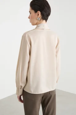 Blusa con collo a foulard - Avorio