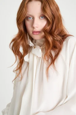 Blusa con collo a foulard - Bianco