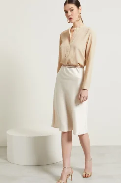 Blusa con collo alla coreana - Beige