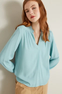 Blusa con piega ribattuta - Celeste