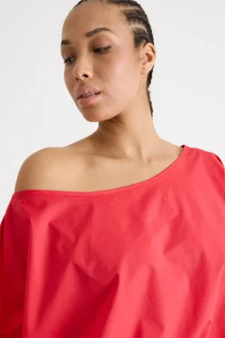 Blusa crop con ampio scollo a barchetta - Fuxia