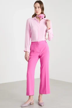 Blusa in crepe con applicazione a fiore - Rosa