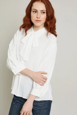 Blusa in crépe con foulard - Bianco