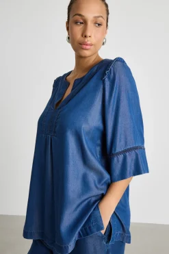 Blusa in jeans con ricamo crochet - Blu