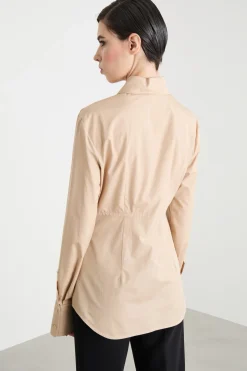 Camicia aderente in popeline - Cammello