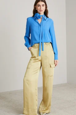 Camicia con accessorio a fiore - Blu