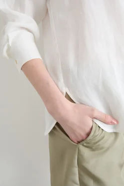 Camicia con bottoni nascosti - Bianco