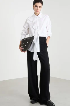 Camicia con rouche e applicazione floreale - Bianco
