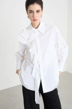 Camicia con rouche e applicazione floreale - Bianco