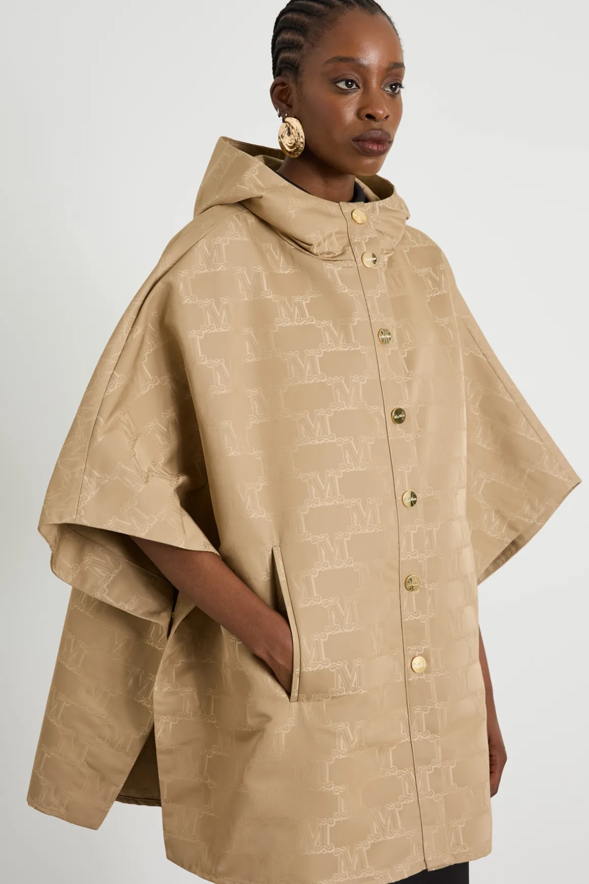 Cappa in jacquard antigoccia - Beige