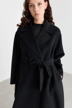 Cappotto con cintura - Nero