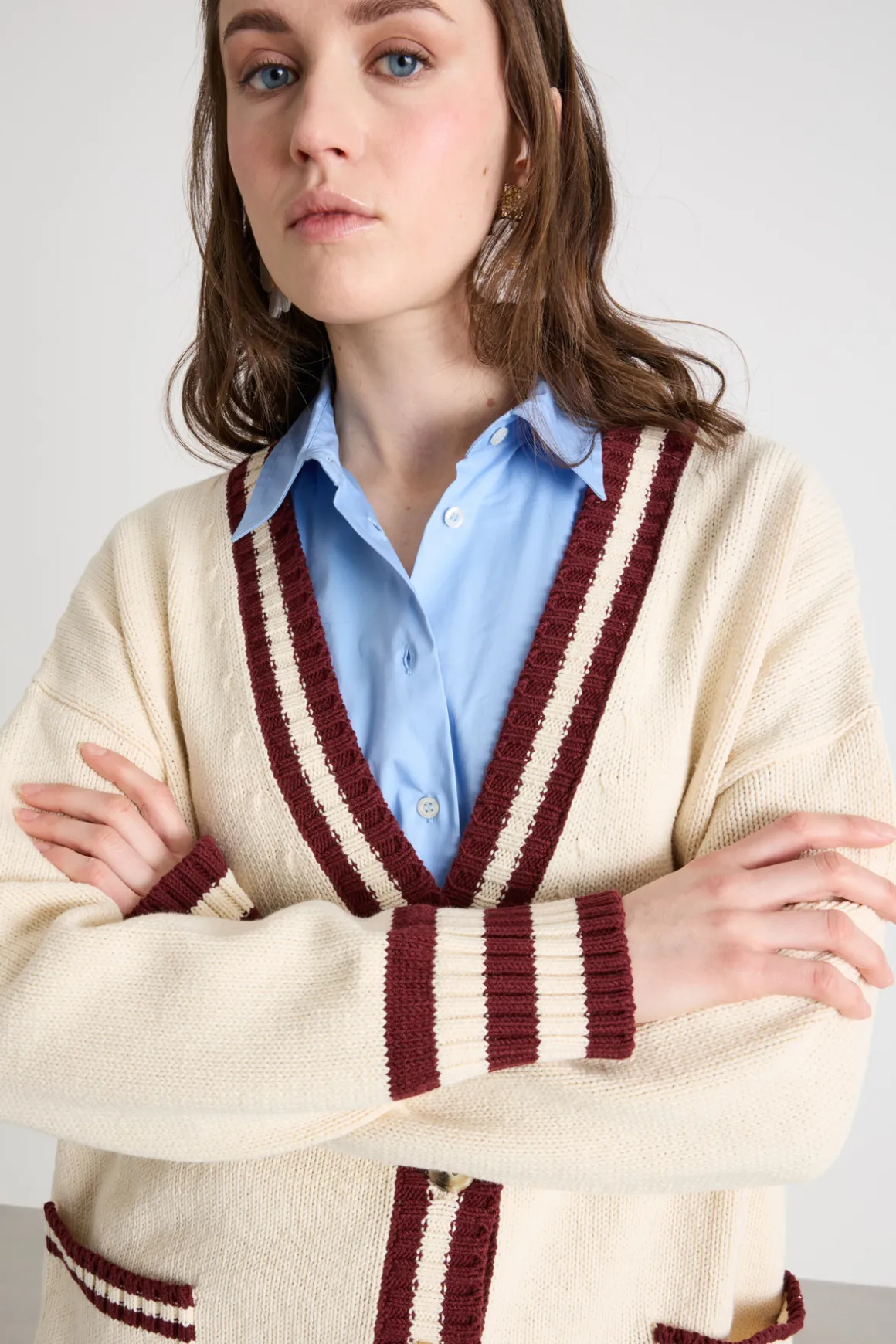 Cardigan con dettagli a contrasto - Beige Bordeaux