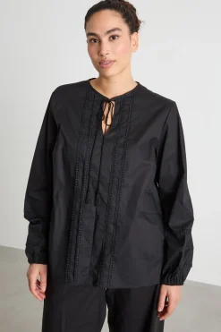 Casacca con passamaneria macramè - Nero