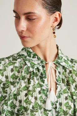 Casacca in mussola con nappine - Verde