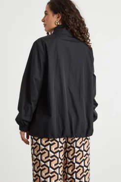 Giacca impermeabile con tasche - Nero