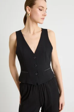 Gilet aderente con tasche - Nero