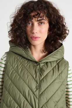 Gilet imbottito con cappuccio - Verde