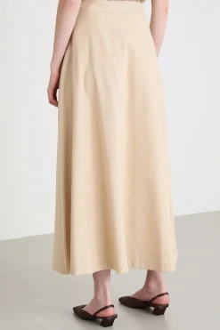 Gonna svasata in twill - Beige