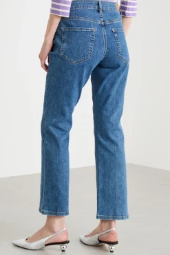 Jeans aderente con fondo flare - Blu