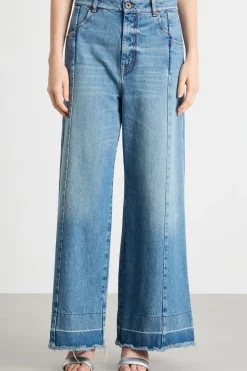 Jeans ampio con impunture - Azzurro