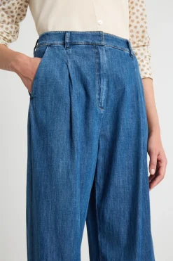 Jeans ampio con pinces - Blu