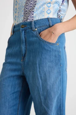 Jeans dalla linea morbida - Blu