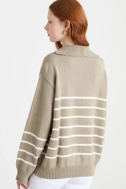 Maglia ampia con colletto a punta - Beige Bianco