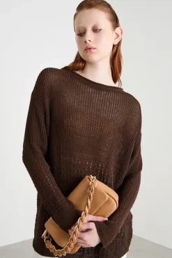 Maglia con ampia scollatura sulla schiena - Marrone