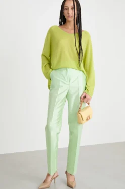 Maglia con ampio scollo a V - Verde