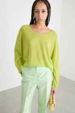 Maglia con ampio scollo a V - Verde