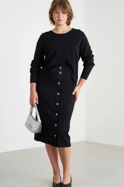 Maglia con bottone gioiello - Nero