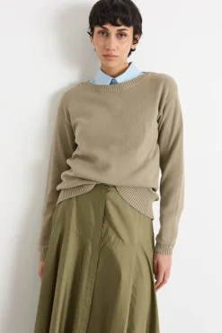 Maglia con maniche lunghe a spalla scesa - Beige