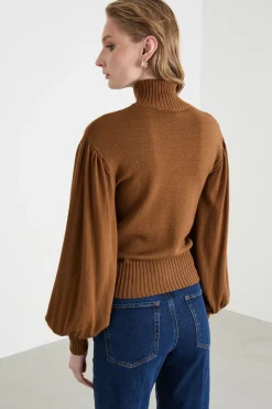 Maglia dolcevita con maniche ampie - Marrone