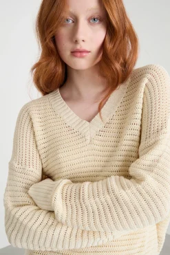 Maglia traforata con scollo a V - Avorio