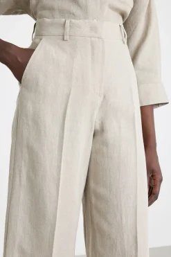 Pantalone ampio con piega stirata - Beige