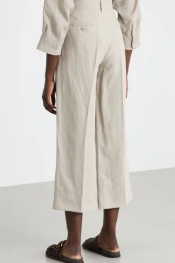 Pantalone ampio con piega stirata - Beige