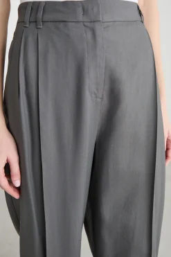 Pantalone ampio con pieghe - Grigio