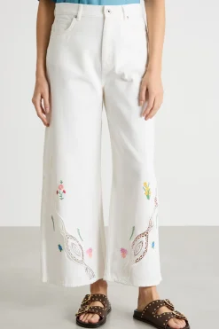 Pantalone ampio con ricami e dettagli in pizzo - Bianco