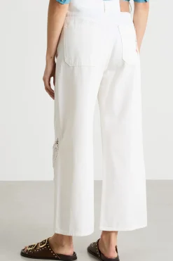 Pantalone ampio con ricami e dettagli in pizzo - Bianco