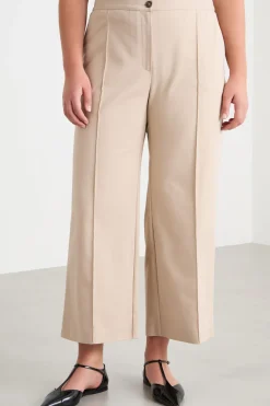 Pantalone con piega cucita - Beige