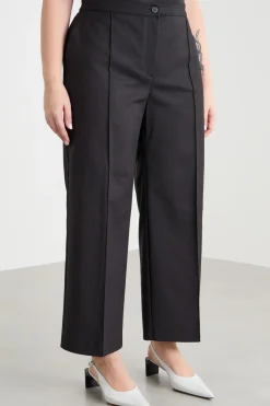 Pantalone con piega cucita - Nero