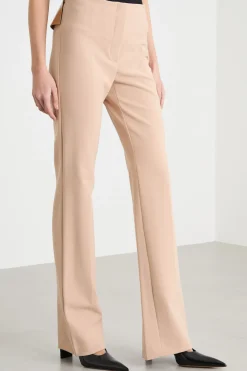 Pantalone dritto con baschina posteriore - Cammello